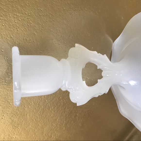 Antique Beaumont Fer-Lux Elegant Translucent White Glass Candlestick - Picture 8 of 9